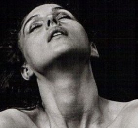 Η πιο αποκαλυπτική Μόνικα Μπελούτσι που έχετε δει ποτέ - Φανταστείτε ότι επιλέγει μόνη της τις φωτογραφίες σε black & white (Φωτό)