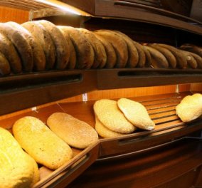Δυο γυναίκες τάχα βρήκαν κλωστή στο ψωμί της και ζητούσαν 15.000 ευρώ – Πως εκβίαζαν τον φούρναρη;