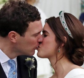 Βασιλικός γάμος: Η Πριγκίπισσα Ευγενία παντρεύτηκε τον αγαπημένο της - Τιάρα με σμαράγδια & νυφικό δια χειρός Pilotto (Φωτό & Βίντεο)