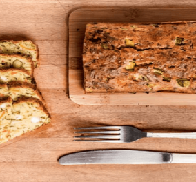 Αργυρώ Μπαρμπαρίγου: Αλμυρό κέικ λαχανικών με τυριά από την αγαπημένη μας σεφ – Θα ξετρελάνει μικρούς μεγάλους!