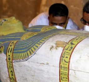 Συναρπαστικές εικόνες από την Αίγυπτο: Άθικτη σαρκοφάγος γυναίκας ηλικίας 3.000 ετών - Πρώτη φορά στο φως