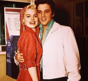 Vintage pic: Όταν η Anita Wood βρισκόταν με τον τρομοκρατημένο σύντροφό της Elvis Presley πάνω στην ρόδα του λούνα παρκ το 1960