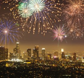 Εντυπωσιακό timelapse βίντεο: Το Λος  Άντζελες με πυροτεχνήματα και λάμψη το βράδυ της Πρωτοχρονιάς