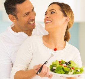 Ο έρωτας περνάει από το στομάχι, το ίδιο και η δίαιτα - Η ιδανική διατροφή για ένα ζευγάρι