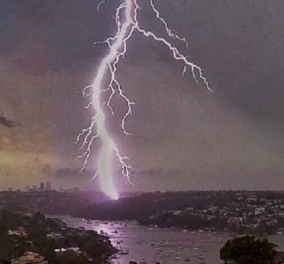 Καλλιάνος: Έρχονται επικίνδυνες καταιγίδες την Τρίτη - Κακοκαιρία με πλημμυρικά φαινόμενα και στην Αττική (φώτο)   