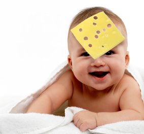 Cheese Challenge ή αλλιώς τυρί στο πρόσωπο του μωρού - Η νέα μόδα που διχάζει το διαδίκτυο (φώτο-βίντεο)
