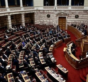 Ψηφίστηκε με 147 "Ναι" το νομοσχέδιο του υπουργείου παιδείας - Τι είπαν Γεννηματά - Μητσοτάκης 