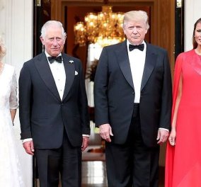 Εκθαμβωτική η Μελάνια Τραμπ στο κατακόκκινο φόρεμά της – Υποδέχθηκε Καμίλα-Κάρολο για δείπνο (φωτό)