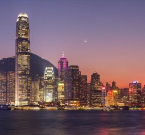 Αυτές είναι οι ακριβότερες πόλεις του κόσμου για να ζει κανείς – Από το Χονγκ Κονγκ μέχρι την Ζυρίχη