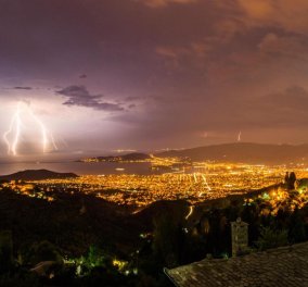 Η νύχτα έγινε μέρα - Δεκαπενταύγουστος με 3000 κεραυνούς στην Ελλάδα (φώτο)