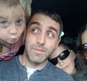 Story of the day: Παγκόσμια συγκίνηση με τη selfie του δακρυσμένου πατέρα 3 παιδιών πριν αυτοκτονήσει - Είχε χρέη & ήταν απελπισμένος (φώτο)