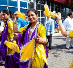 Ινδές καλλονές στη Θεσσαλονίκη: «Mrs. India Worldwide 2019» στη ΔΕΘ με διαγωνιζόμενες από 21 ως 45 ετών  