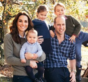 Η επίσημη Χριστουγεννιάτικη κάρτα του πρίγκιπα William, της Kate & των τριών παιδιών - Φώτο από το γεύμα της βασίλισσας Ελισάβετ 