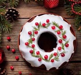 Η Αργυρώ Μπαρμπαρίγου προτείνει ένα εκπληκτικό γιορτινό γλυκό - "βούτηγμα": Χριστουγεννιάτικο κέικ Gingerbread   