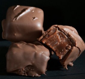 Υπέροχα σοκολατάκια με μαστίχα από τον μετρ της ζαχαροπλαστικής Στέλιο Παρλιάρο