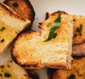 Πώς το ψωμί του τοστ συμβάλλει στην πρόσληψη βιταμινών & μετάλλων