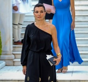 Δεξίωση Προεδρίας- Εμφανίσεις: Καλύτερη όλων η Μαρία Ναυπλιώτου, κόκκινο jumpsuit η Αχτσιόγλου & το παγιετέ σακάκι της Φώφης (φωτό)