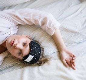 Όταν οι ανησυχίες σου σε κρατάνε ξύπνια - 4 συμβουλές για να κοιμάστε καλύτερα από την Κατερίνα Τσεμπερλίδου