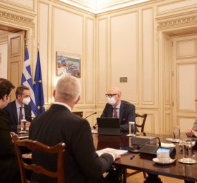 Η COSMOTE φέρνει πρώτη στην Ελλάδα το 5G - Η πρώτη βιντεοκλήση πραγματοποιήθηκε από τον Πρωθυπουργό & τον Υπουργό Επικρατείας & Ψηφιακής Διακυβέρνησης (Φωτό) 