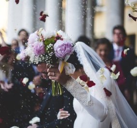 Ο κωνσταντίνος και η Ειρήνη παντρεύτηκαν με μάσκες - Ο πρώτος γάμος του 2021 με ελάχιστους καλεσμένους στη θεσσαλονίκη (φωτό)
