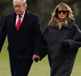 Η Melania Trump επέστρεψε στον Λευκό Οίκο - Η χαλαρή εμφάνιση με oversized παλτό & γαλότσες (φωτό & βίντεο)