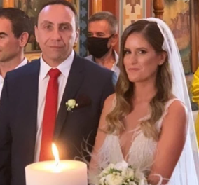 Ο δημοσιογράφος του ΣΚΑΪ Νίκος Ανδρίτσος είπε το ναι - Παντρεύτηκε την πανέμορφη Τζούλη στην Ηλεία (φωτό)