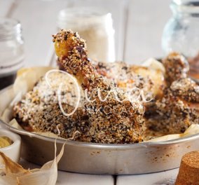 Ντίνα Νικολάου: Κοπανάκια κοτόπουλου στο φούρνο με γλάσο μελιού & σουσάμι - ποιο ταιριαστό συνοδευτικό προτείνει η σεφ;