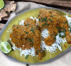 H Αργυρώ Μπαρμπαρίγου μας ταξιδεύει στην Ινδία: Κοτόπουλο Tikka Masala με πλούσια σάλτσα μπαχαρικών