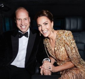 Καλή Χρονιά από την Kate Middleton και τον πρίγκιπα William με την πιο glam φωτό: Χαμογελαστοί & χέρι, χέρι στη λιμουζίνα (φωτό)
