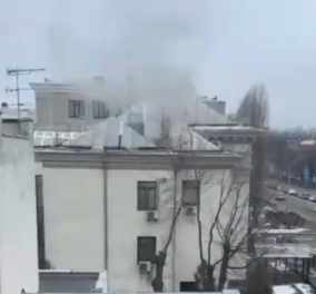 Ουκρανία: Πληροφορίες για βομβαρδισμούς κοντά στο αεροδρόμιο του Ντονέτσκ (βίντεο)