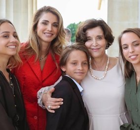 Τρεις γενιές! Η βασίλισσα Ράνια της Ιορδανίας με την γοητευτική μητέρα της και τα παιδιά της (φωτό)