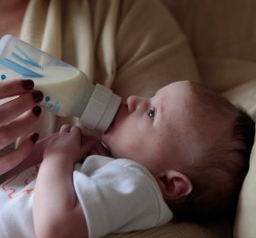 Πρωτοφανής η έλλειψη βρεφικού γάλακτος στις ΗΠΑ – Σε κατάσταση έκτακτης ανάγκης η Νέα Υόρκη - Με στρατιωτικό αεροσκάφος μεταφέρθηκαν 35 τόνοι από την Ευρώπη 