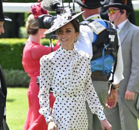 Kέιτ Μίντλετον: H εμφάνιση στο Ascot που μας θύμισε την Πριγκίπισσα Νταϊάνα - Ίδιο πουά φόρεμα, ίδιο καπέλο & σκουλαρίκια (φωτό - βίντεο) 