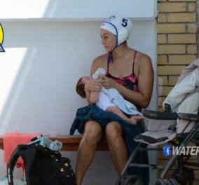 Τopwoman αθλήτρια του πόλο από τα Χανιά: Tαΐζει το μωρό της στην πισίνα πριν την προπόνηση 