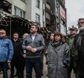 Στο Κίεβο η Πρόεδρος Κατερίνα Σακελλαροπούλου στέλνει με αυτόν τον τρόπο μήνυμα κατά του αναθεωρητισμού – Συνάντηση με Σελένσκι