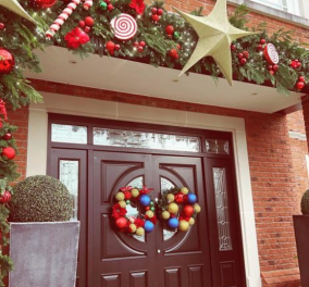 Χριστούγεννα 2022: Ήρθε η ώρα να υποδεχτείτε τους καλεσμένους σας - Φανταστικές ιδέες διακόσμησης της εισόδου του σπιτιού σας