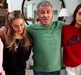 Ο Σιλβέστερ Σταλόνε όχι μόνο δεν χώρισε, αλλά παίζει χριστουγεννιάτικες παντοφλίτσες με την σύζυγο & τις κόρες τους (βίντεο)