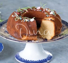 Ντίνα Νικολάου: Κέικ με ταχίνι, μέλι και δεντρολίβανο - δυνατή γεύση, έντονα αρώματα!