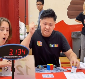 Απίστευτο παγκόσμιο ρεκόρ: 21χρονος έλυσε τον κύβο του Ρούμπικ σε 3,13 δευτερόλεπτα - Δείτε το βίντεο