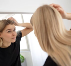 Δεν θα πιστεύετε γιατί πέφτουν τα μαλλιά σας! Οι αιτίες πίσω από την τριχόπτωση που θα σας εκπλήξουν