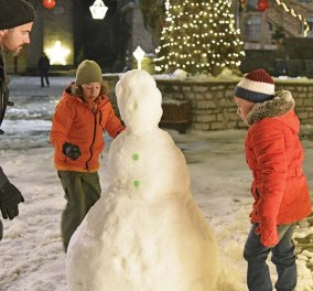 Κουραμπιέδες από χιόνι και καρυοθραύστης με μουσική Τσαϊκόφσκι αλλά και ένα κωμικό μιούζικαλ φαντασίας – Όλες οι νέες ταινίες μία εβδομάδα πριν τα Χριστούγεννα