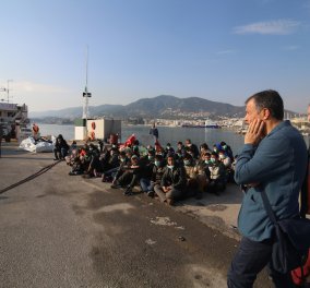 Εικόνες της Μυτιλήνης που ''βουλιάζει'' από μετανάστες - Επίσκεψη του Σ. Θεοδωράκη στο νησί της υποδοχής!