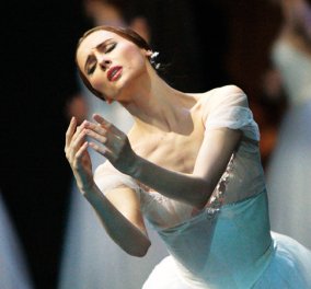 : Η μεγάλη ντίβα του κλασικού χορού, η πρίμα μπαλαρίνα Σβετλάνα Ζαχάροβα, έρχεται απόψε στο Μέγαρο Μουσικής!