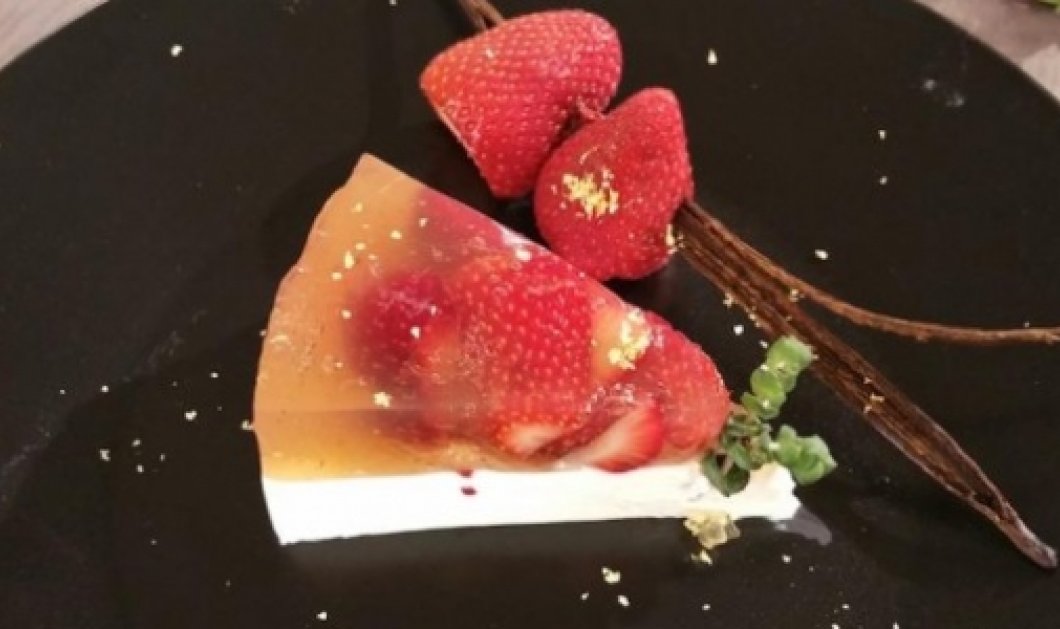 Ένα δροσερό γλυκό του καλοκαιριού από τον Στέλιο Παρλιάρο: κρέμα γιαούρτι με ζελέ τσάι και φράουλες - Κυρίως Φωτογραφία - Gallery - Video