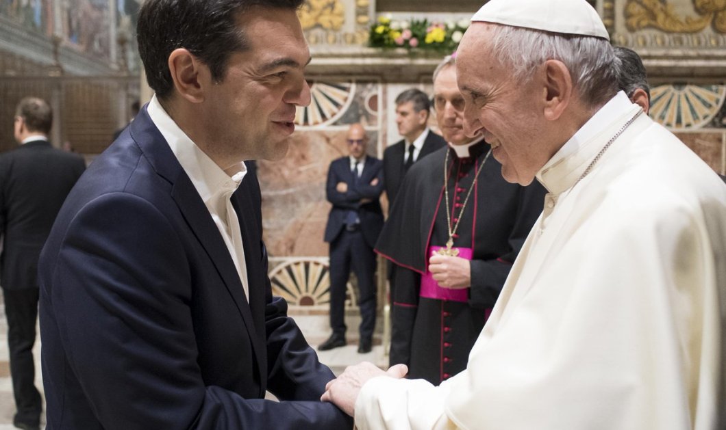 Φωτό Πάπα Φραγκίσκος στον Τσίπρα : Σας ευχαριστώ Αλέξη που βοηθάτε τους φτωχούς  - Κυρίως Φωτογραφία - Gallery - Video
