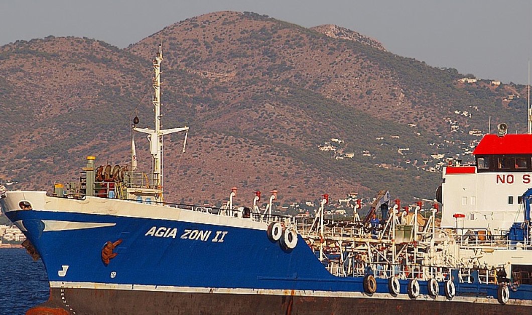 Δεξαμενόπλοιο βυθίστηκε στον Σαρωνικό κόλπο - Σώοι οι δυο επιβαίνοντες - Κυρίως Φωτογραφία - Gallery - Video