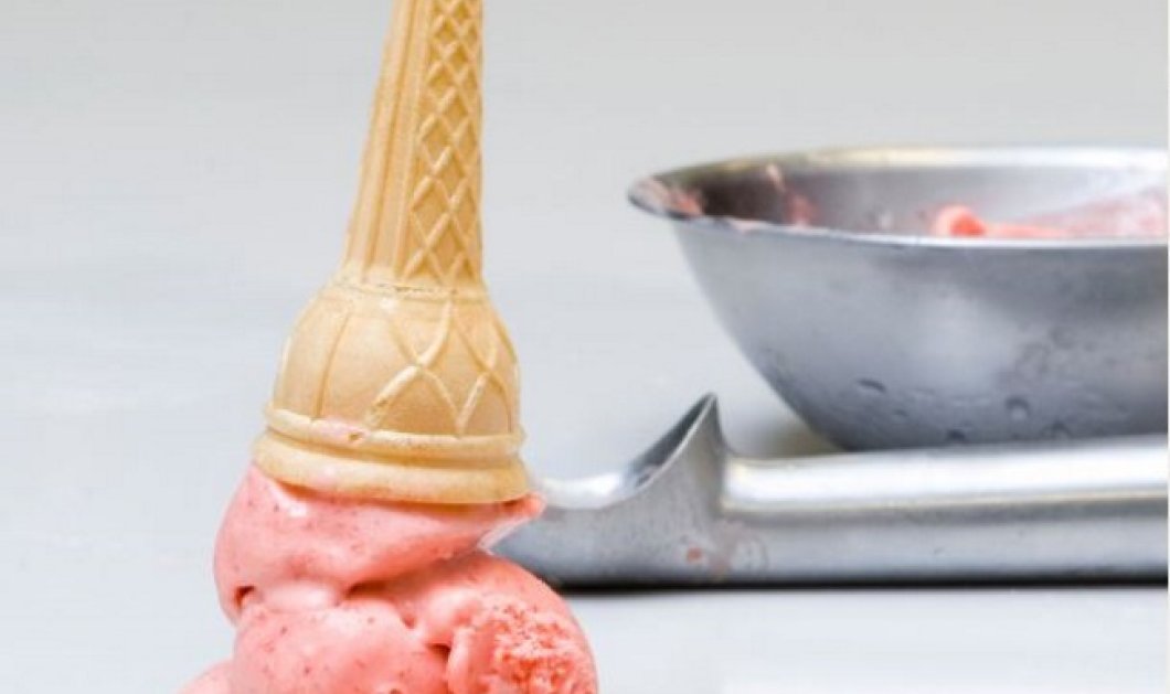 Φτιάξτε εύκολα παγωτό φράουλα με την υπογραφή του Στέλιου Παρλιάρου - Κυρίως Φωτογραφία - Gallery - Video