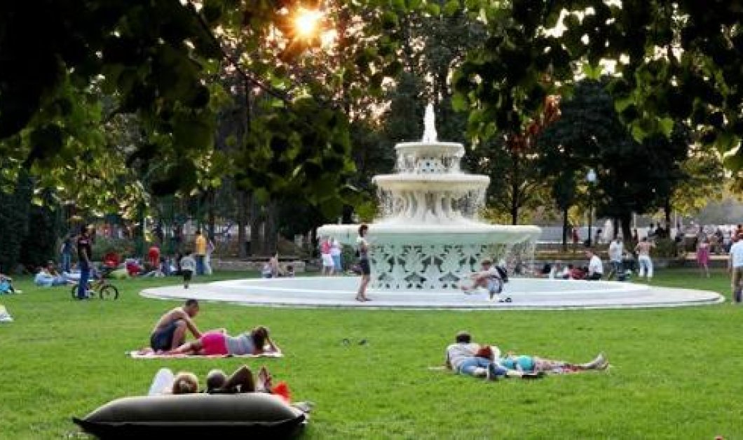 Μόσχα: Το πάρκο του σεξ βρίσκεται στο Κρεμλίνο - Έχει 4 χερσαία οικοσυστήματα - Κυρίως Φωτογραφία - Gallery - Video