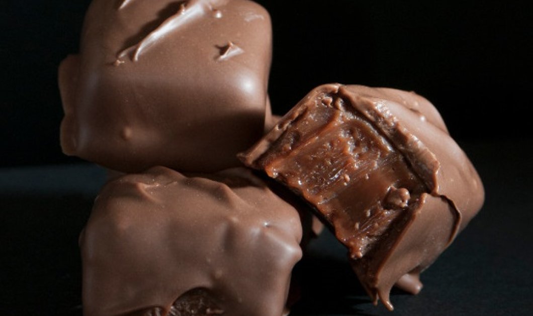 Υπέροχα σοκολατάκια με μαστίχα από τον μετρ της ζαχαροπλαστικής Στέλιο Παρλιάρο - Κυρίως Φωτογραφία - Gallery - Video