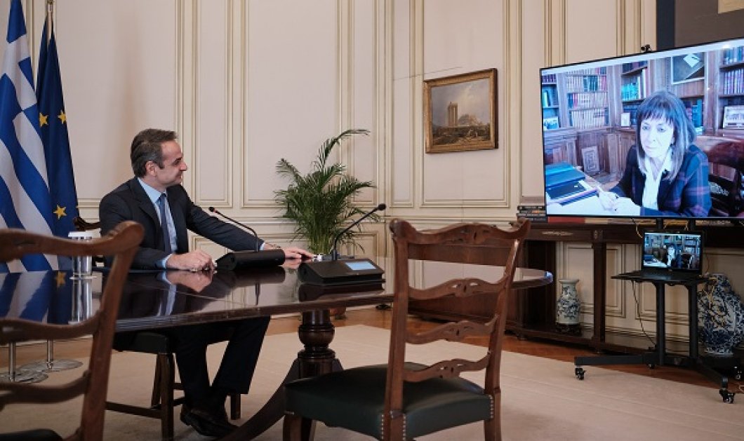 Η Πρόεδρος της Δημοκρατίας με τον Πρόεδρο της Κυβέρνησης σε τετ α τετ: Κατερίνα Σακελλαροπούλου με Κυριάκο, τα είπαν (φωτό) - Κυρίως Φωτογραφία - Gallery - Video